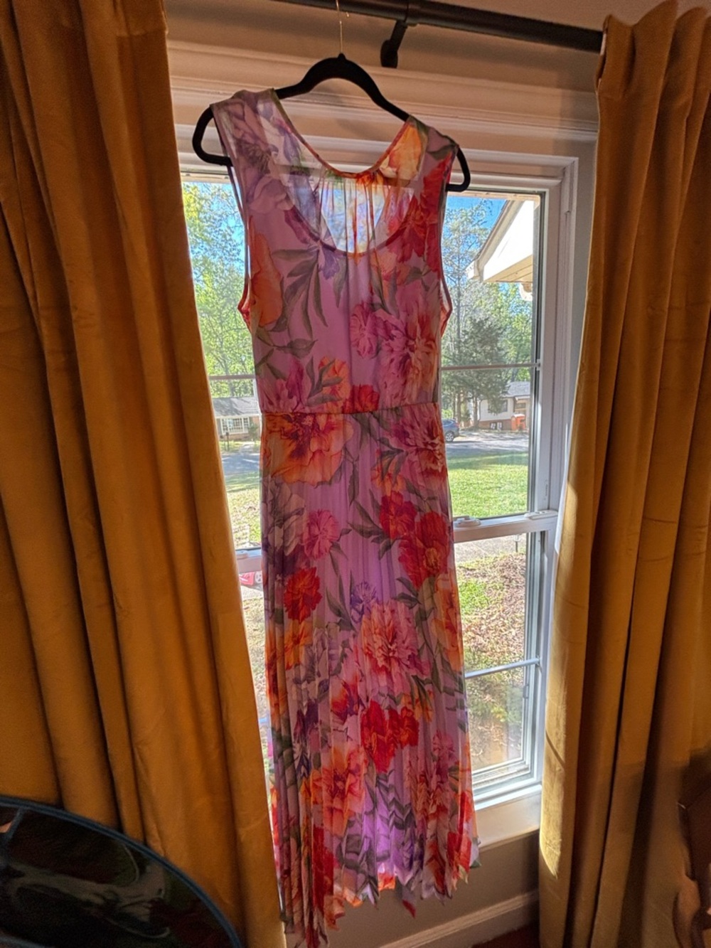 julia jordan Lavender Floral Pleated Maxi Dress with Pink and Orange Blooms